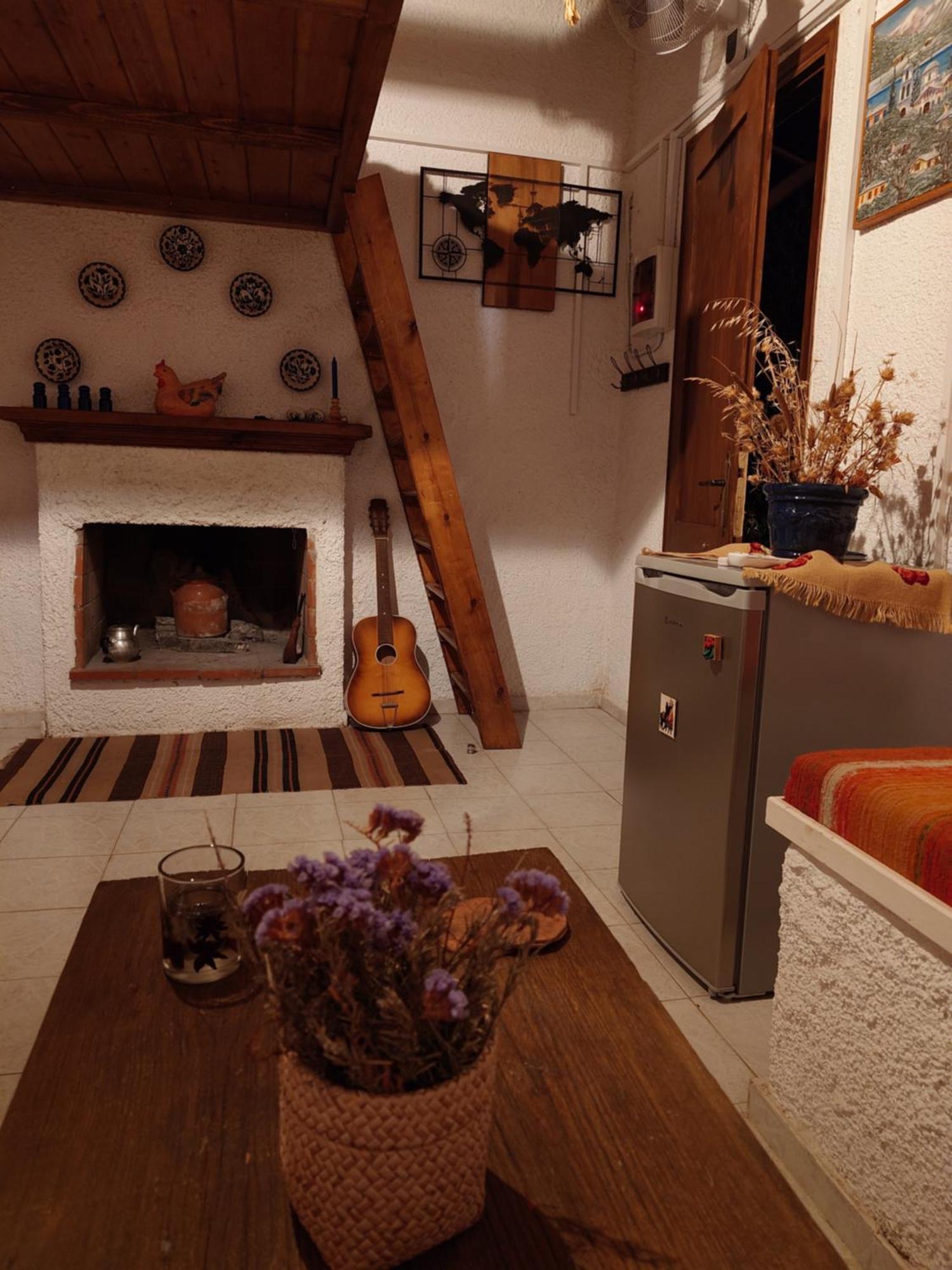Sol'S Place Mytilíni Екстериор снимка
